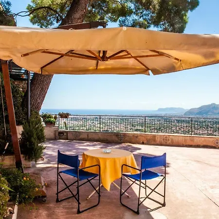 Palazzo Cuto Bed and breakfast