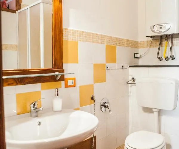 Palazzo Q-to 3* Монреале
